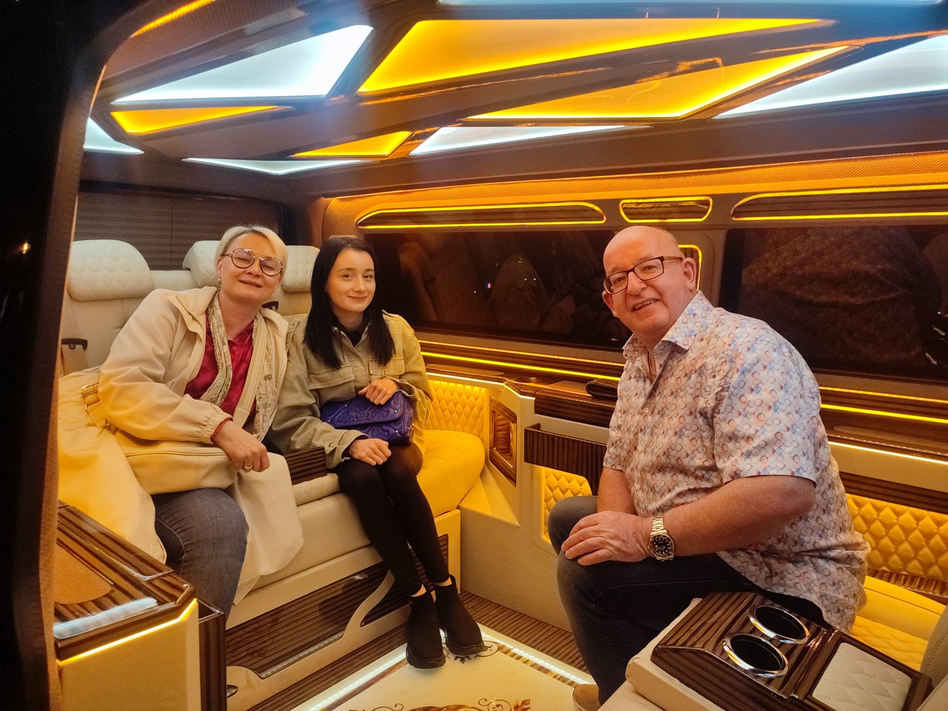 Benzersiz Transfer Deneyimi için Hizmetinizdeyiz